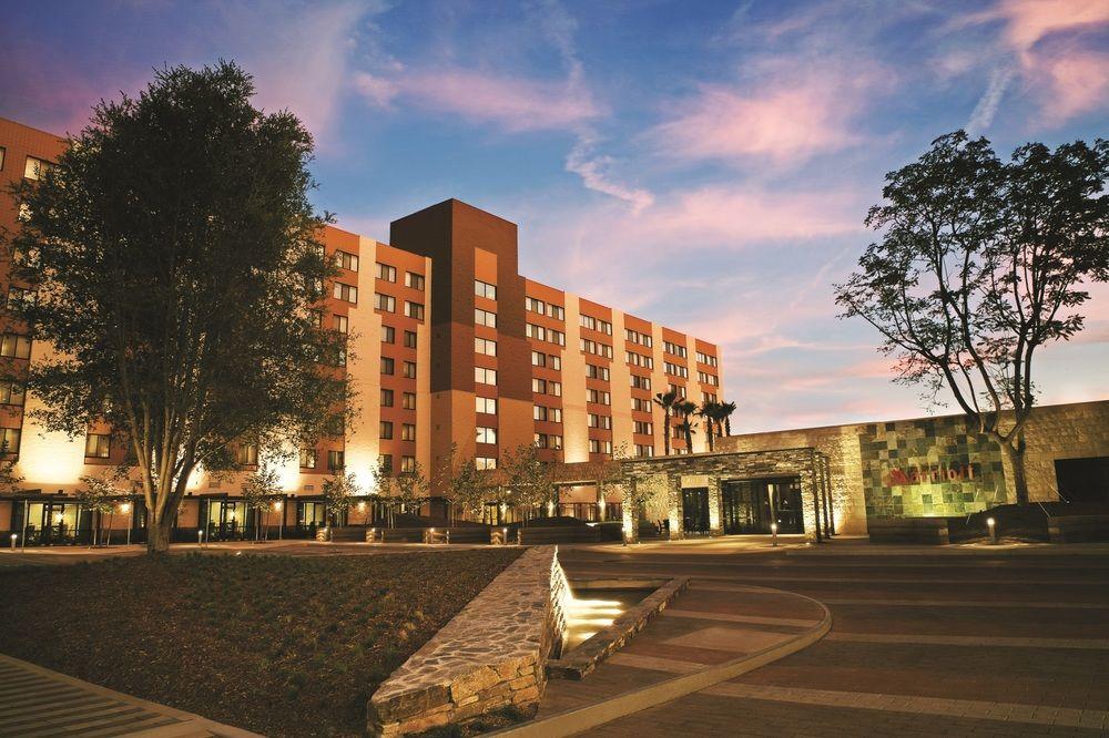 Los Angeles Marriott Burbank Airport Εξωτερικό φωτογραφία
