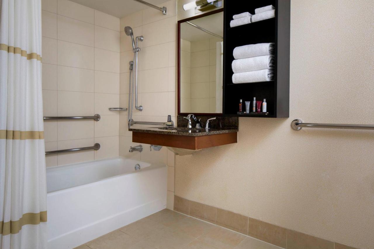 Los Angeles Marriott Burbank Airport Εξωτερικό φωτογραφία